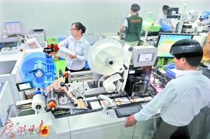 護(hù)照、港澳通行證制作也需要用到風(fēng)淋室