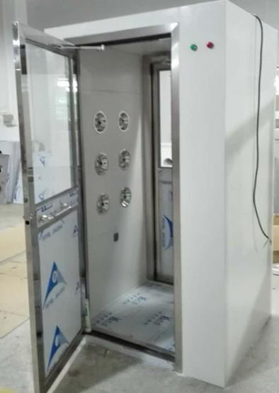 半導(dǎo)體光電子器件行業(yè)離不開風(fēng)淋室 半導(dǎo)體光電子器件行業(yè)離不開風(fēng)淋室